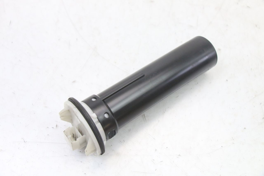 photo de TANKGEBER PIAGGIO VESPA LX IE 125 (2010 - 2012) - Hauptansicht