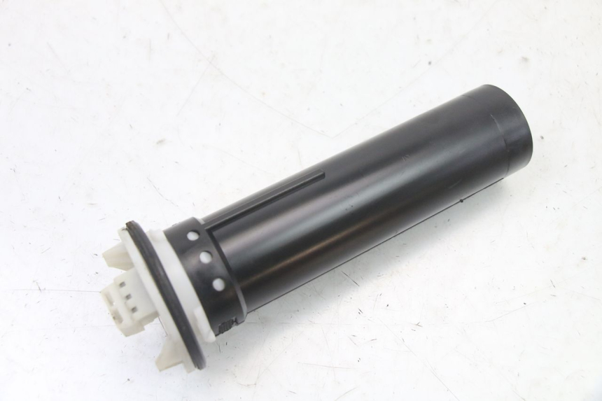 photo de TANKGEBER PIAGGIO VESPA LX IE 125 (2010 - 2012) - Alternative Perspektive