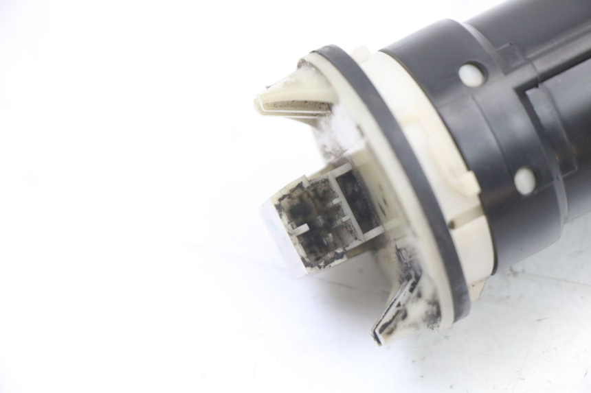 photo de KRAFTSTOFFTANKMESSSTAB PIAGGIO X8 125 (2004 - 2007) - Detailansicht des Bauteils