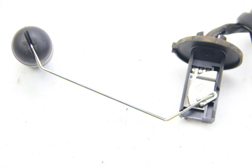 photo de KRAFTSTOFFTANKMESSSTAB TNT MOTOR ROMA 10' 4T 50 (2019 - 2022) - Detailansicht des Bauteils