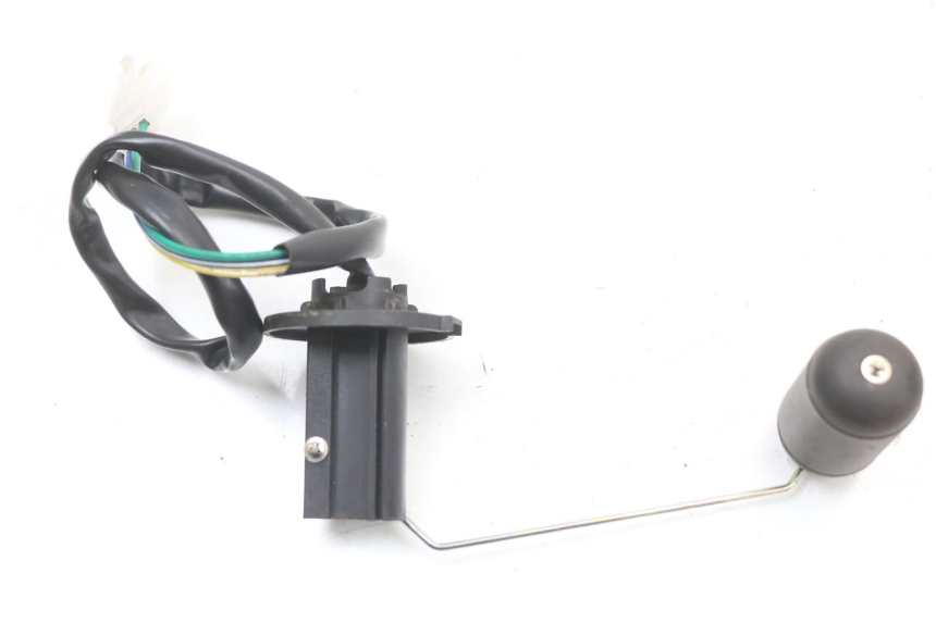 photo de KRAFTSTOFFTANKMESSSTAB TNT MOTOR ROMA 10' 4T 50 (2019 - 2022) - Alternative Perspektive