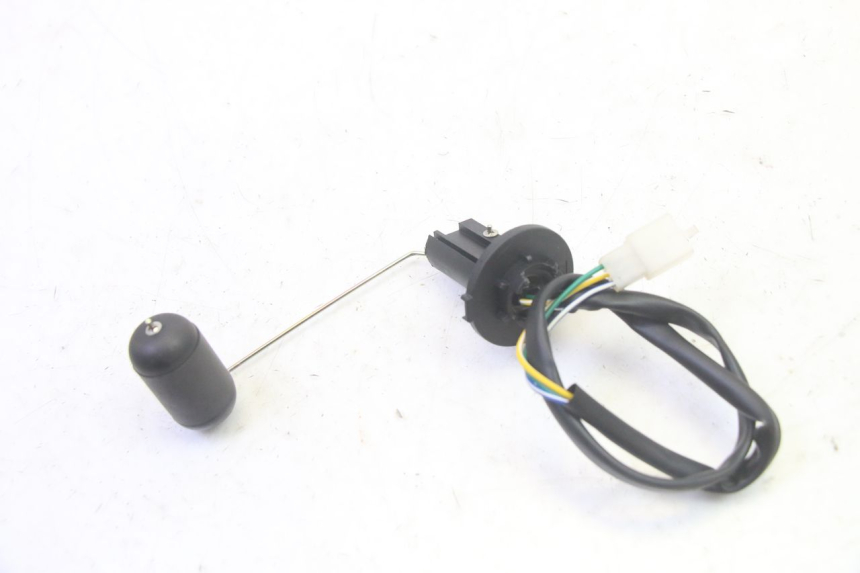 photo de KRAFTSTOFFTANKMESSSTAB TNT MOTOR ROMA 10' 4T 50 (2019 - 2022) - Zoom auf Gebrauchszustand