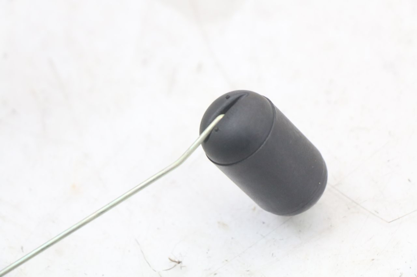 photo de TANKGEBER ROYAL ENFIELD CONTINENTAL GT 650 (2019 - 2024) - Technische Nahaufnahme