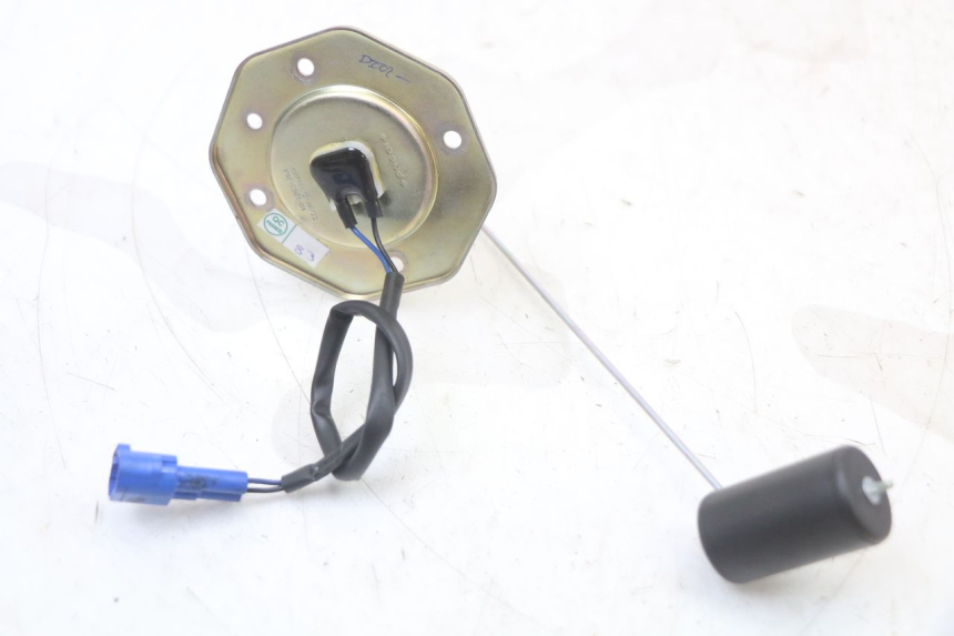 photo de TANKGEBER ROYAL ENFIELD SCRAM 411 (2022 - 2024) - Alternative Perspektive