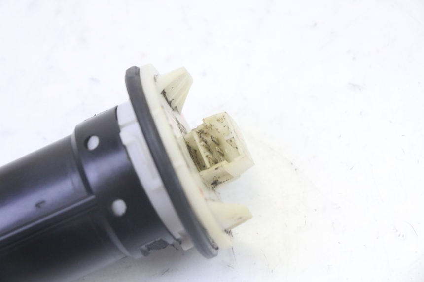 photo de KRAFTSTOFFTANKMESSSTAB GILERA RUNNER SP 50 (2009 - 2017) - Detailansicht des Bauteils