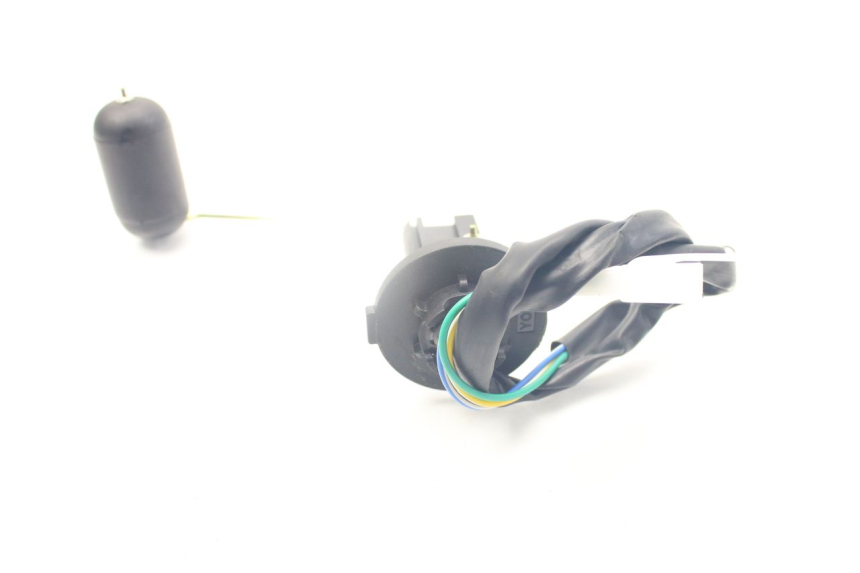 photo de KRAFTSTOFFTANKMESSSTAB JM MOTORS SANTANA 50 (2014 - 2023) - Alternative Perspektive