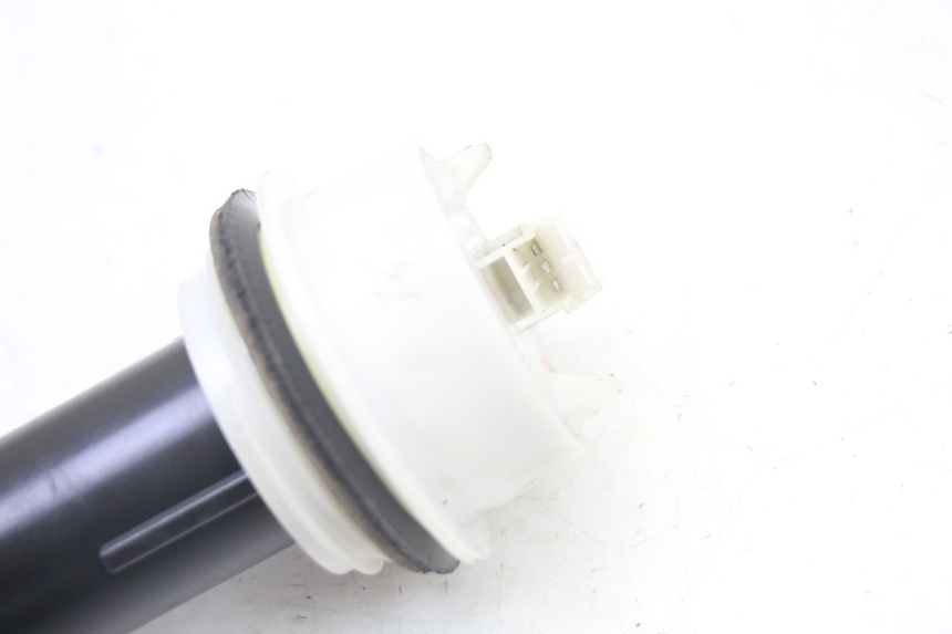 photo de TANKGEBER PEUGEOT SATELIS 250 (2006 - 2012) - Detailansicht des Bauteils