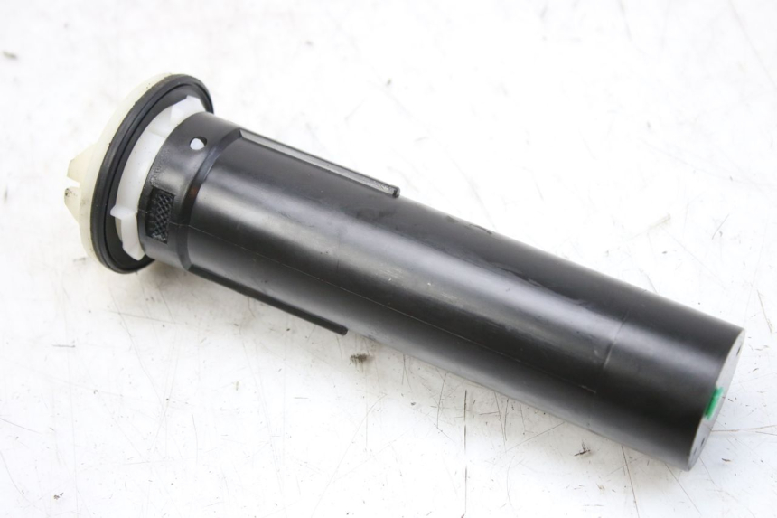 photo de KRAFTSTOFFTANKMESSSTAB APRILIA SCARABEO 100 (2003 - 2012) - Detailansicht des Bauteils