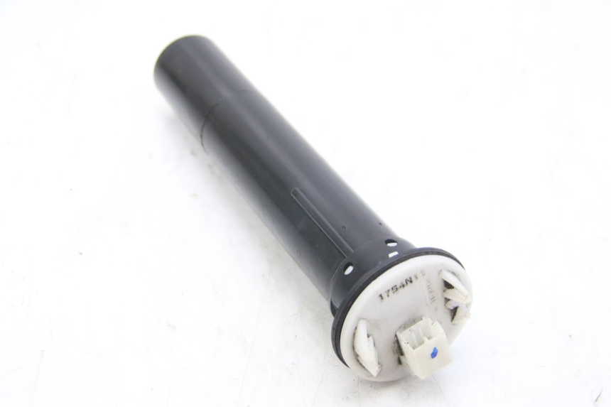 photo de KRAFTSTOFFTANKMESSSTAB APRILIA SR 2T 50 (2012 - 2017) - Hauptansicht