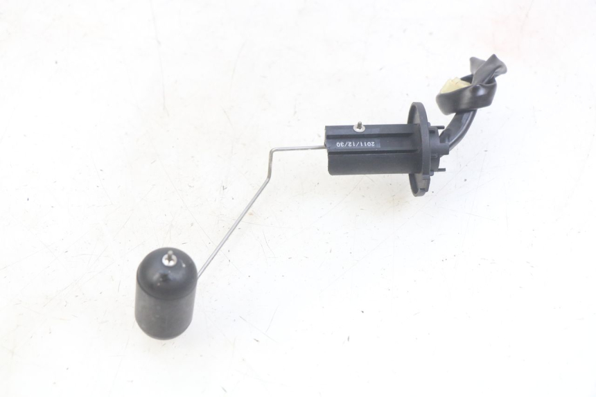 photo de TANKANZEIGE KRAFTSTOFF PEUGEOT TWEET 4T 50 (2010 - 2014) - Technische Nahaufnahme