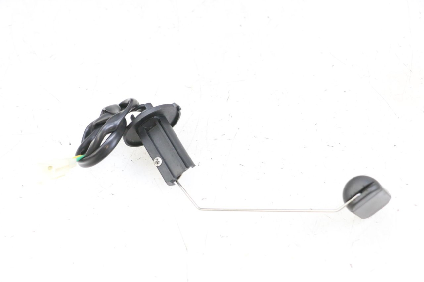 photo de TANKGEBER PEUGEOT TWEET PRO EFI 4T 50 (2021 - 2022) - Zoom auf Gebrauchszustand