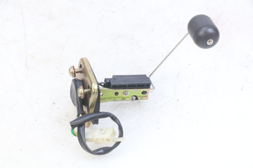 photo de KRAFTSTOFFTANKMESSSTAB PEUGEOT TWEET 125 (2018 - 2021) - Technische Nahaufnahme