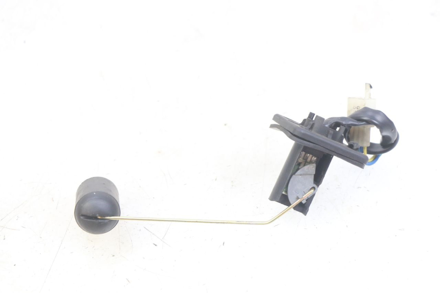 photo de TANKANZEIGE KRAFTSTOFF PEUGEOT V-CLIC VCLIC 50 (2007 - 2013) - Zoom auf Gebrauchszustand