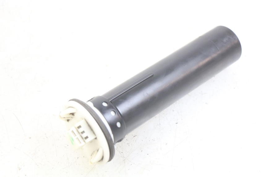 photo de KRAFTSTOFFTANKMESSSTAB PIAGGIO VESPA LX 2T 50 (2005 - 2013) - Zoom auf Gebrauchszustand