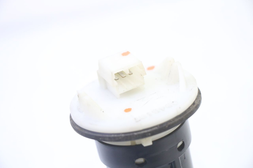 photo de KRAFTSTOFFTANKMESSSTAB PIAGGIO X9 EVOLUTION 125 (2003 - 2007) - Alternative Perspektive