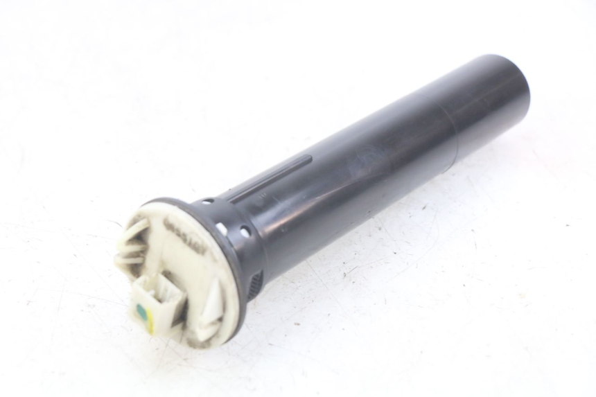 photo de TANKANZEIGE KRAFTSTOFF PIAGGIO XEVO - X EVO 125 (2007 - 2017) - Hauptansicht