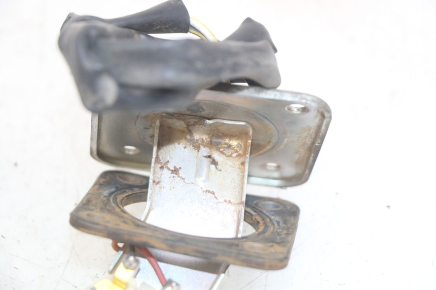 photo de KRAFTSTOFFTANKMESSSTAB KAWASAKI Z 750 (2007 - 2013) - Details der Befestigungspunkte