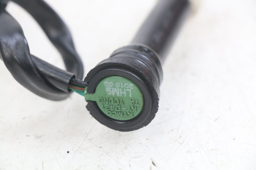 photo de ÖLSTANDSANZEIGE KYMCO AGILITY NAKED RENOUVO 2T 50 (2011 - 2018) - Technische Nahaufnahme