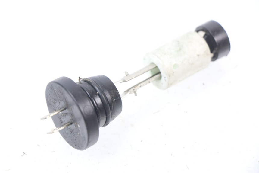 photo de ÖLTANK GEBER PEUGEOT JET FORCE CARBU 50 (2003 - 2016) - Hauptansicht