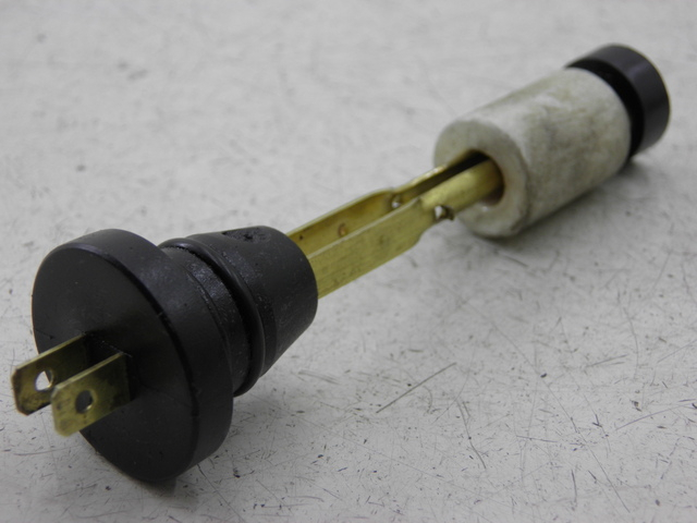 photo de ÖLTANK GEBER MBK MACH G LC 50 (2002) - Detailansicht des Bauteils