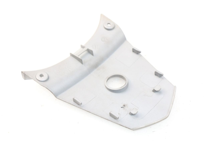 photo de VERKLEIDUNG HINTEN MITTE KYMCO AGILITY CITY 4T 50 (2008 - 2016) - Detailansicht des Bauteils