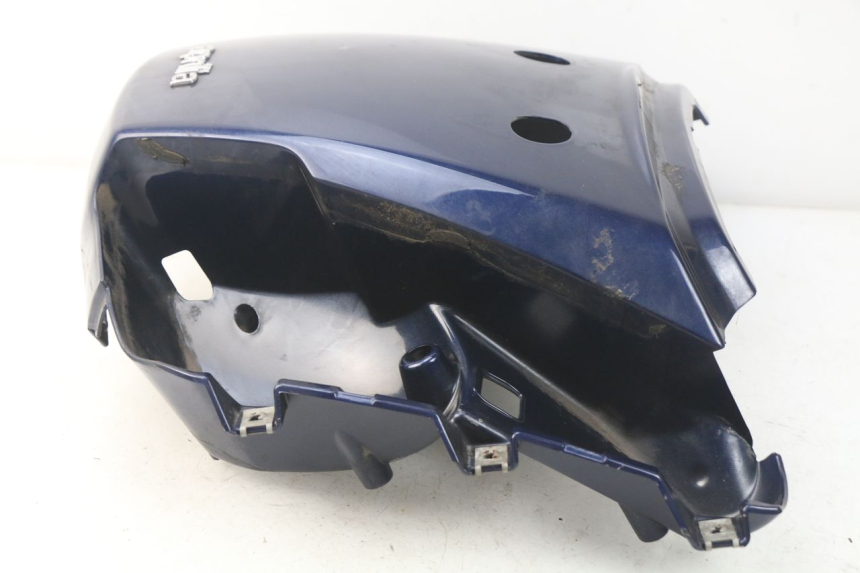 photo de VERKLEIDUNG HINTEN MITTE APRILIA ATLANTIC 125 (2003 - 2009) - Detailansicht des Bauteils