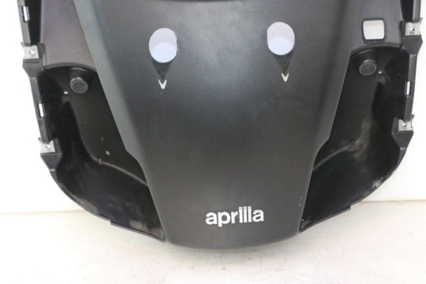 photo de VERKLEIDUNG HINTEN MITTE APRILIA ATLANTIC S 125 (2010 - 2013) - Detailansicht des Bauteils