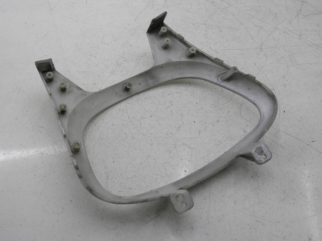 photo de VERKLEIDUNG HINTEN MITTE BENZHOU YY50QT31 VINTAGE 50 (2009 - 2012) - Zoom auf Gebrauchszustand