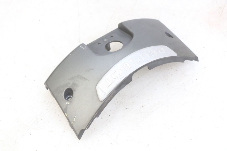 photo de HECKVERKLEIDUNG VERBINDUNG PEUGEOT DJANGO 4T 50 (2014 - 2019) - Zoom auf Gebrauchszustand