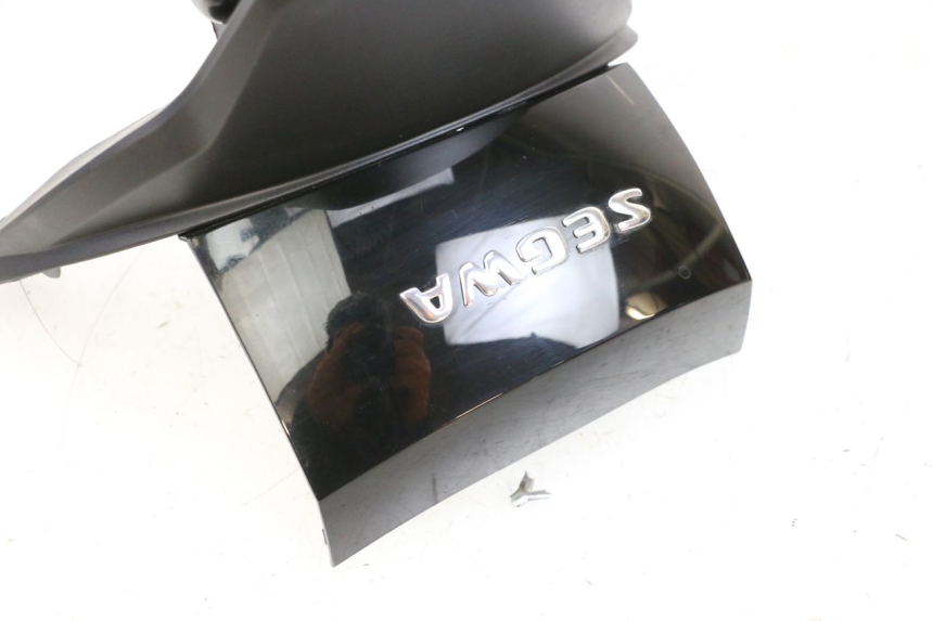 photo de VERKLEIDUNG HINTEN MITTE SEGWAY NINEBOT E125S 1 (2022 - 2026) - Geprüftes Gebrauchtteil