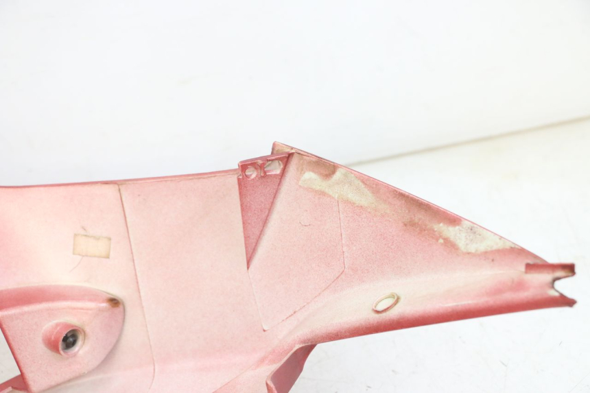 photo de VERKLEIDUNG HINTEN MITTE PEUGEOT ELYSTAR 125 (2002 - 2007) - Zoom auf Gebrauchszustand