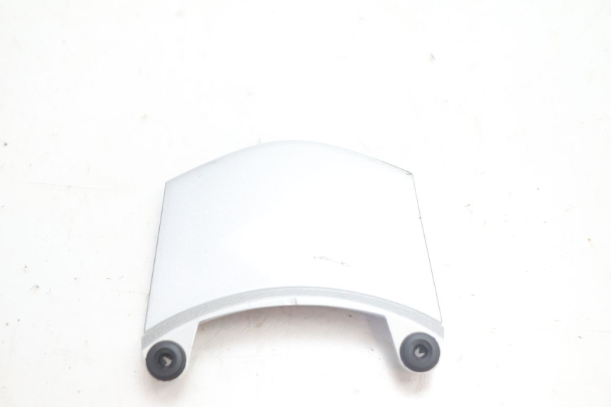 photo de VERKLEIDUNG HINTEN MITTE KAWASAKI ER-6 ER6 N 650 (2005 - 2009) - Zoom auf Gebrauchszustand