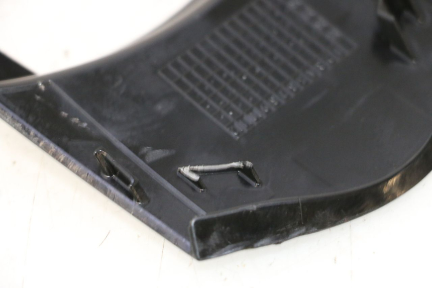 photo de VERKLEIDUNG HINTEN MITTE KAWASAKI ER-6 ER6 N 650 (2005 - 2009) - Alternative Perspektive