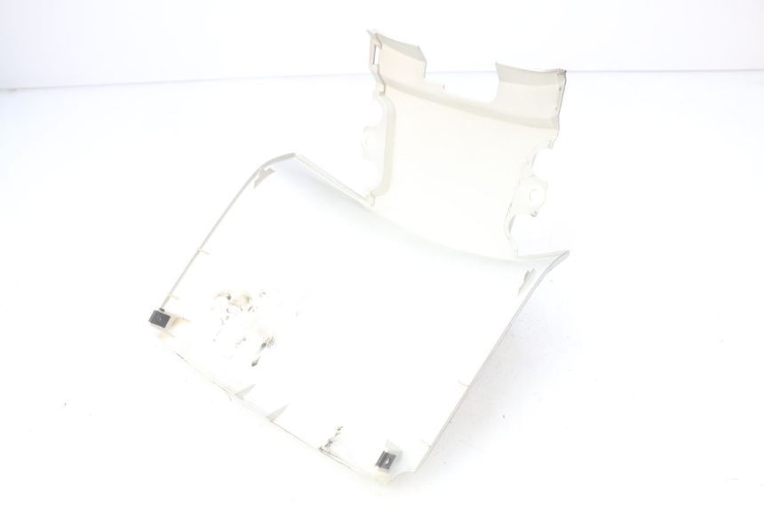 photo de HECKVERKLEIDUNG VERBINDUNG HONDA FES PANTHEON 2T 125 (1998 - 2002) - Zoom auf Gebrauchszustand