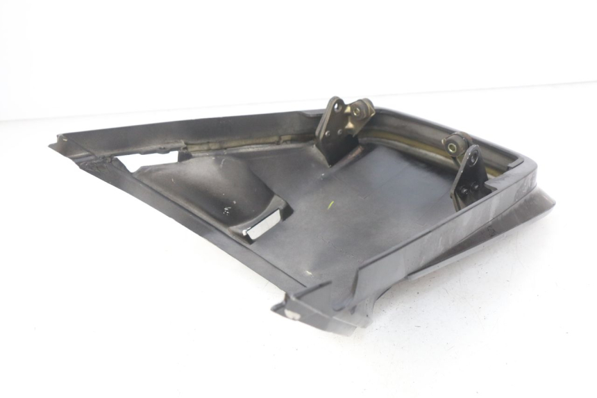 photo de HECKVERKLEIDUNG VERBINDUNG YAMAHA FJ 3CX 1200 (1986 - 1996) - Zoom auf Gebrauchszustand