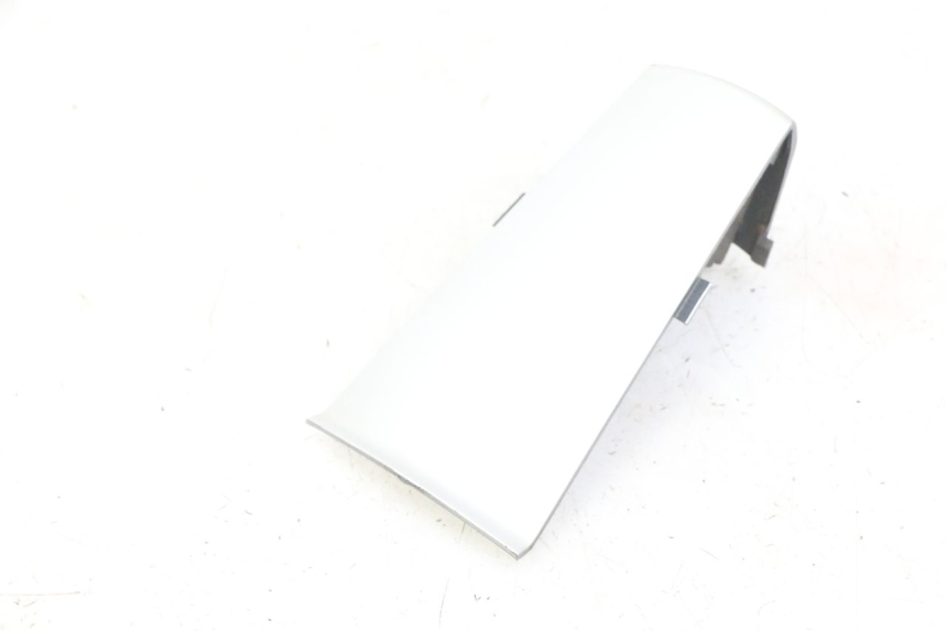 photo de VERKLEIDUNG HINTEN MITTE SUZUKI GS GSE 500 (2001 - 2003) - Alternative Perspektive