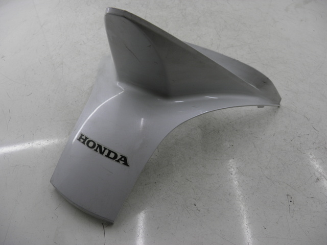 photo de VERKLEIDUNG HINTEN MITTE HONDA FES S-WING SWING 125 (2007 - 2015) - Hauptansicht