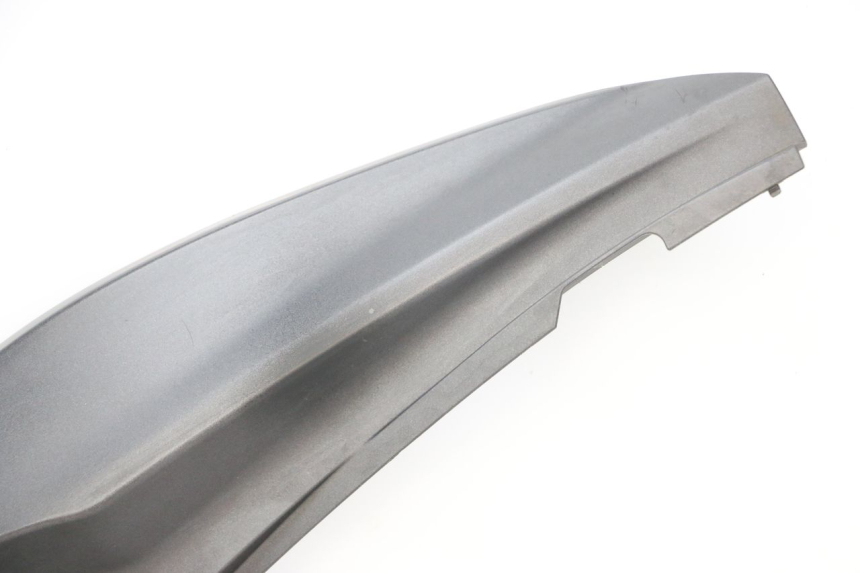 photo de VERKLEIDUNG HINTEN MITTE HONDA PCX (JF57/JF64) 125 (2014 - 2018) - Fokus auf die Struktur