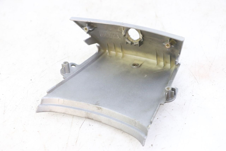 photo de HECKVERKLEIDUNG VERBINDUNG HONDA SCV LEAD 100 (2003 - 2007) - Details der Befestigungspunkte