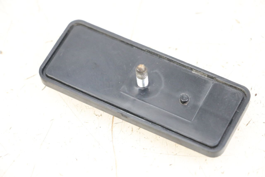 photo de UNTERE HINTERE VERKLEIDUNGSVERBINDUNG KYMCO AGILITY 4T 50 (2018 - 2022) - Detailansicht des Bauteils