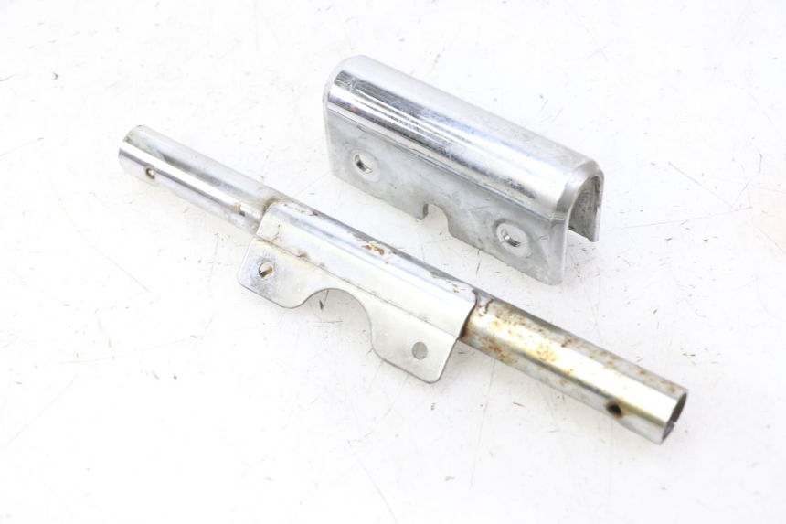 photo de VERKLEIDUNG HINTEN MITTE UNTER HYOSUNG GV AQUILA 125 (2000 - 2009) - Hauptansicht