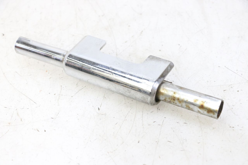 photo de VERKLEIDUNG HINTEN MITTE UNTER HYOSUNG GV AQUILA 125 (2000 - 2009) - Detailansicht des Bauteils