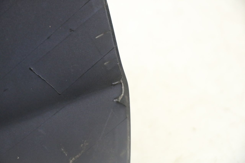 photo de UNTERE HINTERE VERKLEIDUNGSVERBINDUNG SUZUKI BURGMAN 125 (2007 - 2014) - Charakteristische Merkmale