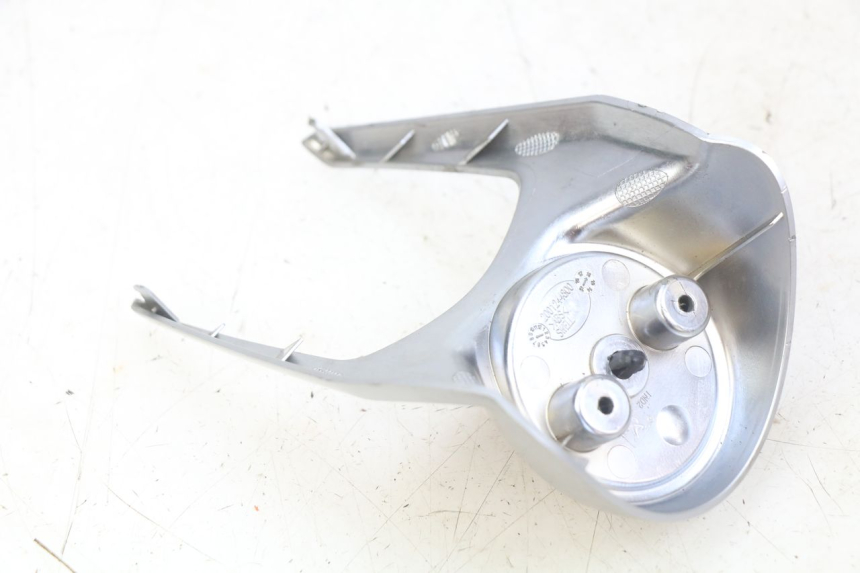 photo de UNTERE HINTERE VERKLEIDUNGSVERBINDUNG PEUGEOT DJANGO 4T 50 (2014 - 2019) - Technische Nahaufnahme