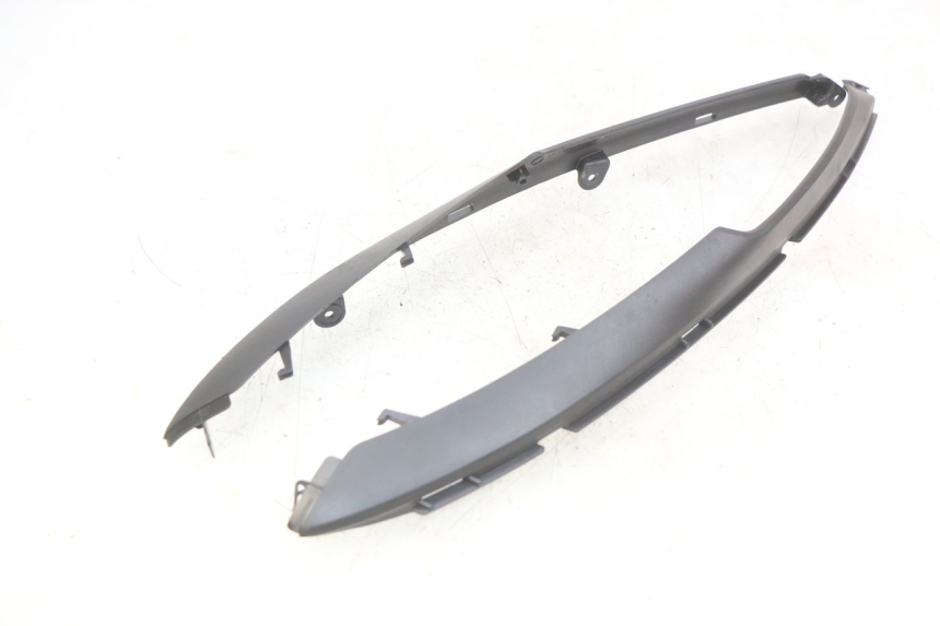 photo de UNTERE HECKVERKLEIDUNGSECKE KYMCO DOWNTOWN ABS 125 (2015 - 2017) - Detailansicht des Bauteils