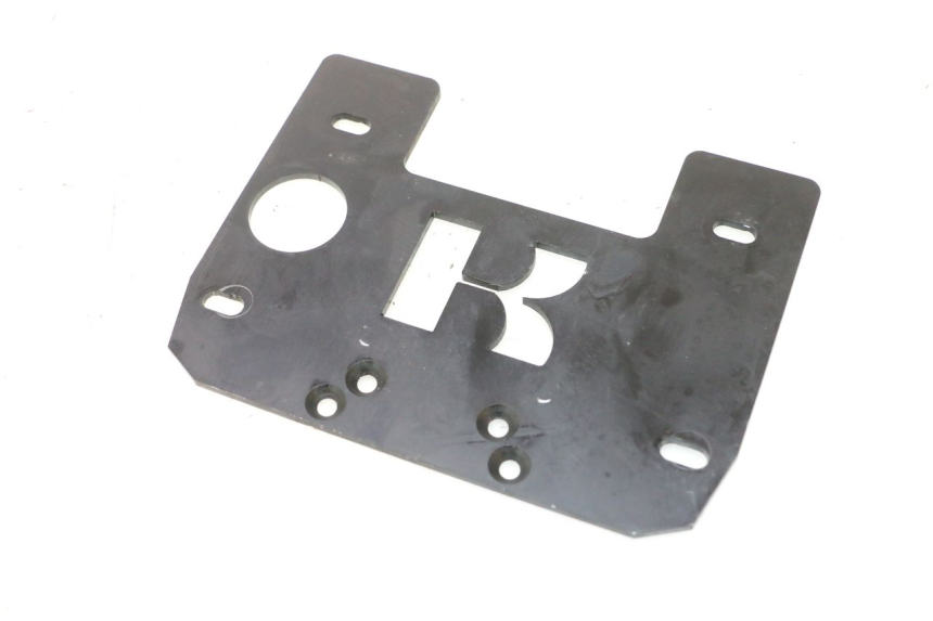 photo de VERKLEIDUNG HINTEN MITTE UNTER KAWASAKI ER-6 ER6 N 650 (2005 - 2009) - Hauptansicht