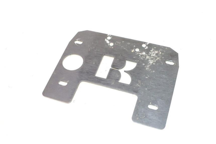 photo de VERKLEIDUNG HINTEN MITTE UNTER KAWASAKI ER-6 ER6 N 650 (2005 - 2009) - Detailansicht des Bauteils