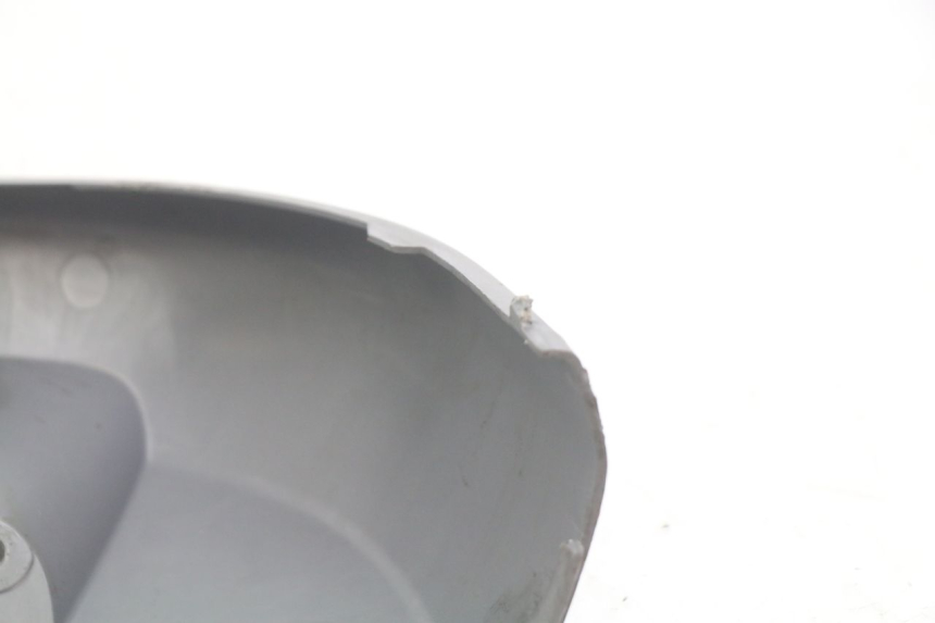 photo de UNTERE HINTERE VERKLEIDUNGSVERBINDUNG HONDA FES PANTHEON 2T 125 (1998 - 2002) - Zoom auf Gebrauchszustand