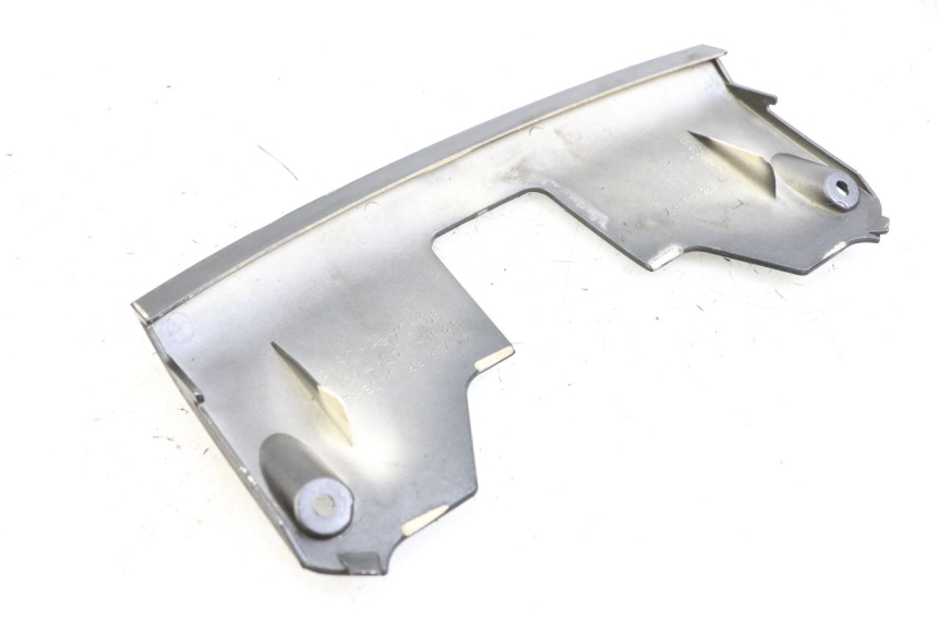 photo de VERKLEIDUNG HINTEN MITTE UNTER HONDA FJS SILVER WING SILVERWING 400 (2005 - 2008) - Detailansicht des Bauteils
