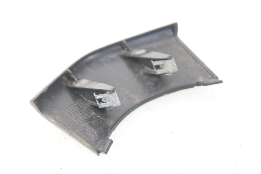 photo de VERKLEIDUNG HINTEN MITTE UNTER PIAGGIO FLY IE 125 (2012 - 2017) - Detailansicht des Bauteils